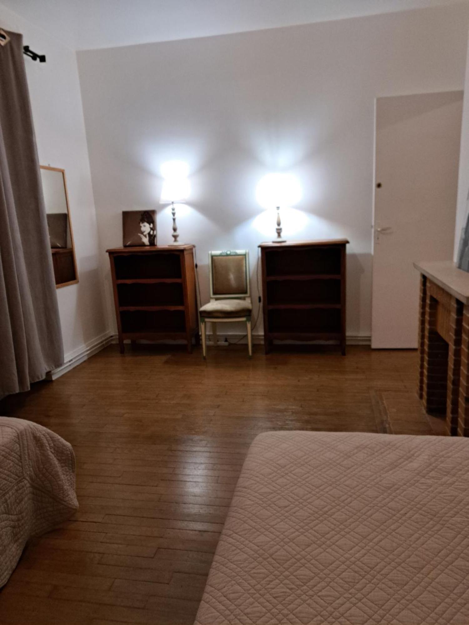 Charmant Appartement Au Pied Du Chateau Gien ภายนอก รูปภาพ