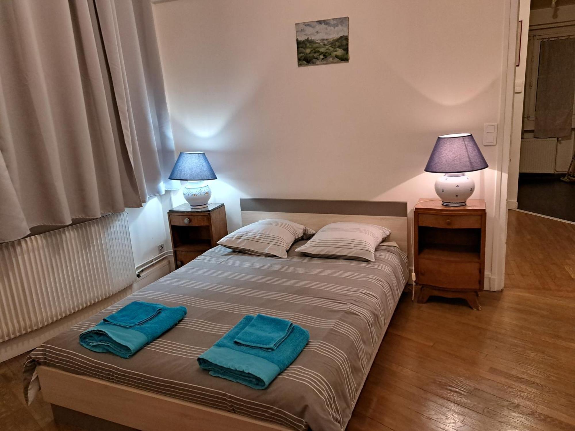 Charmant Appartement Au Pied Du Chateau Gien ภายนอก รูปภาพ